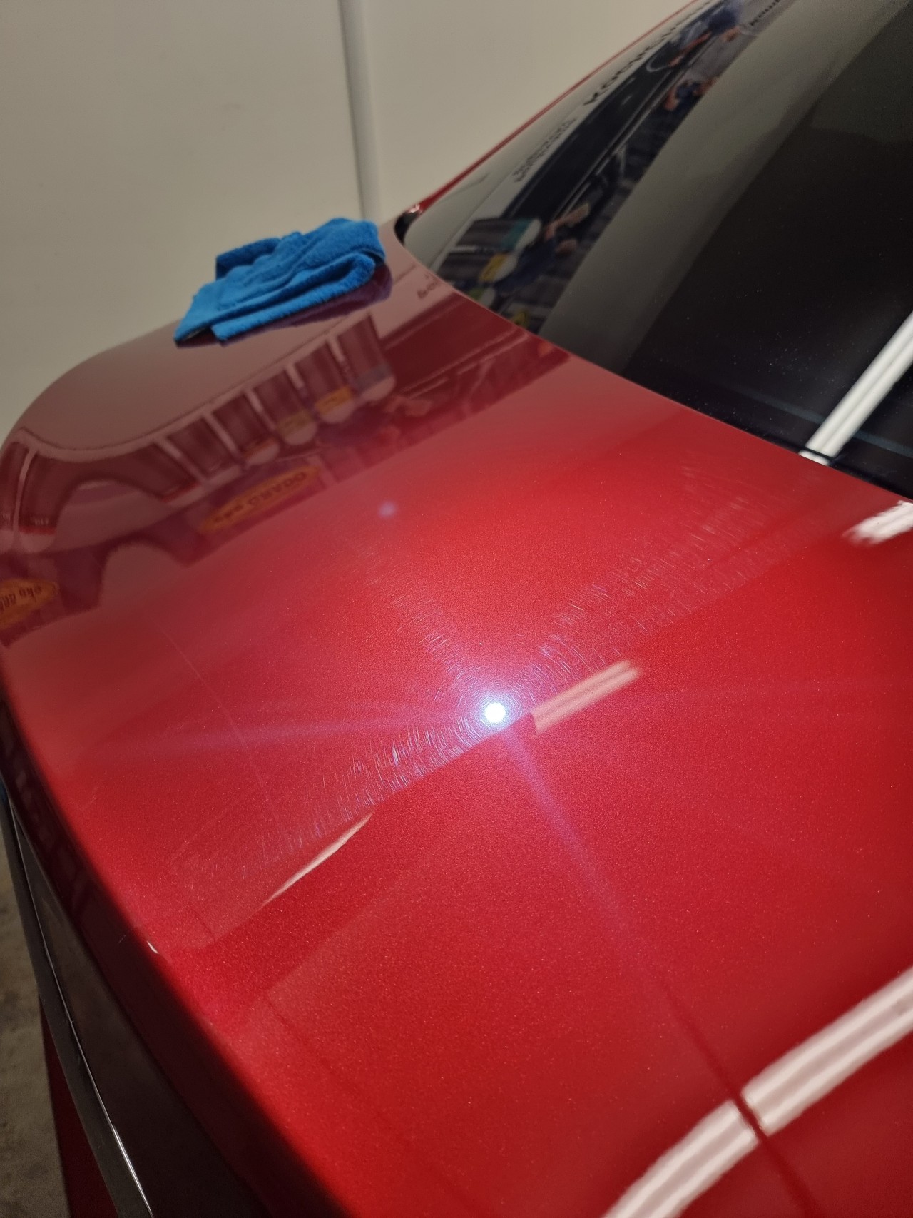 Leštění laku automobilu